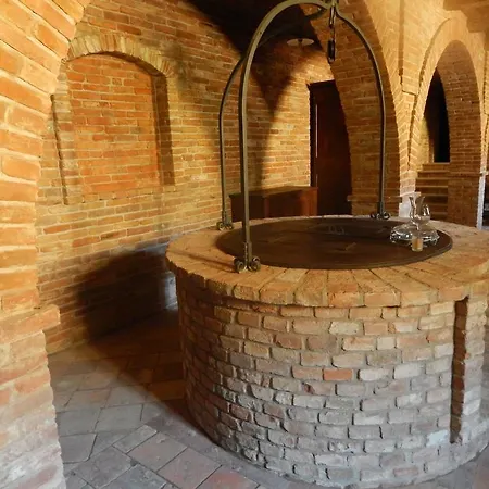 Castel Martino Ξενοδοχείο Cortemilia