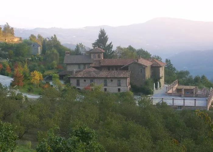 ホテル Castel Martino Cortemilia